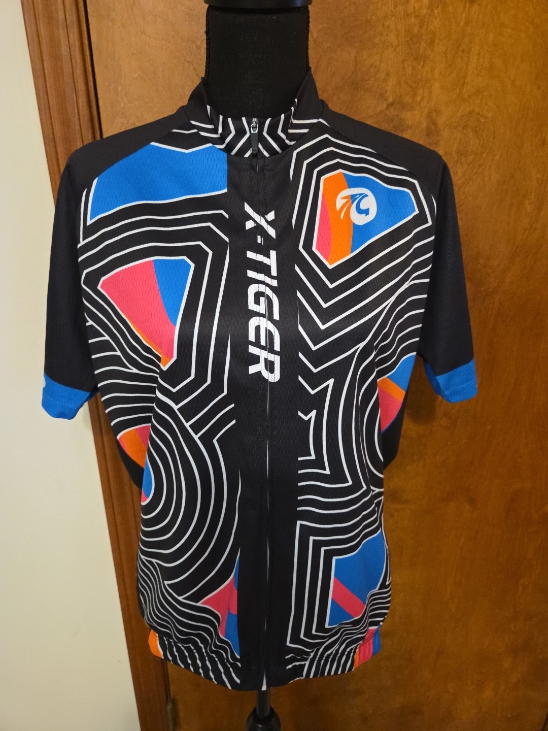 X-TIGER ADULT XL FULL ZIP, SHORT SLEEVE, BRIGHTLY COLORED CYCLIST/ BIKE SHIRT
