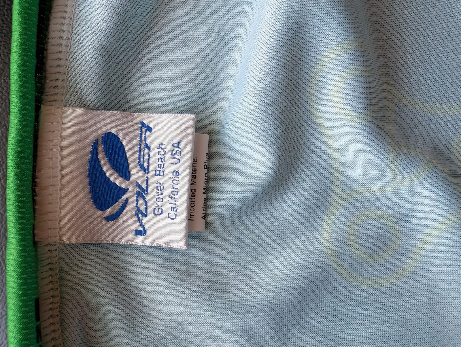 Voler CYCLING SHIRT..Medium..100 Percent Polyester. Zip Front