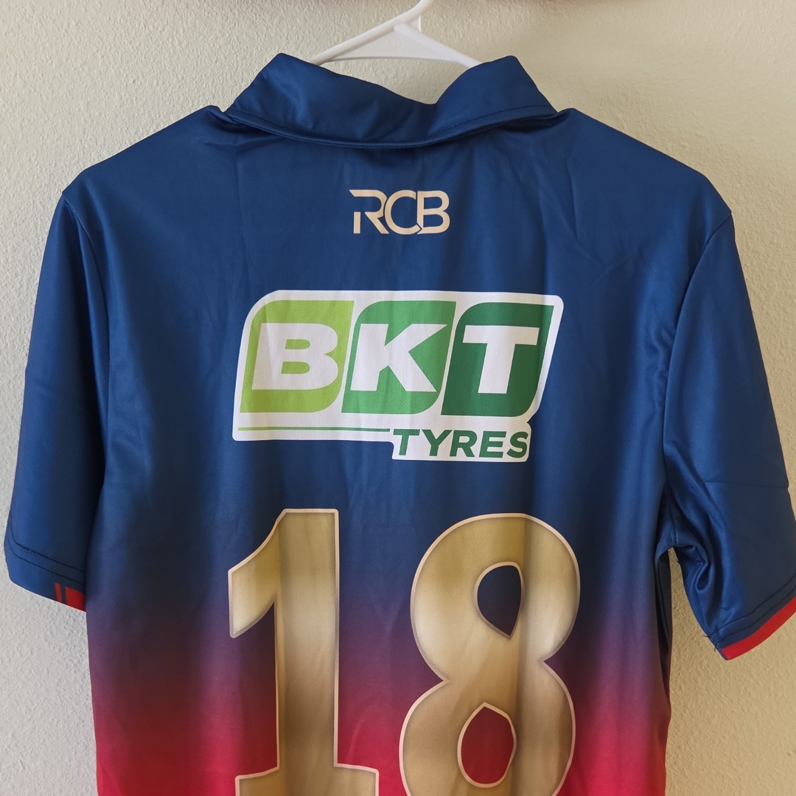 RCB Virat 18 Men’s Cycling Jersey Polo M Blue/Red 1/4 Zip Collared REPLICA