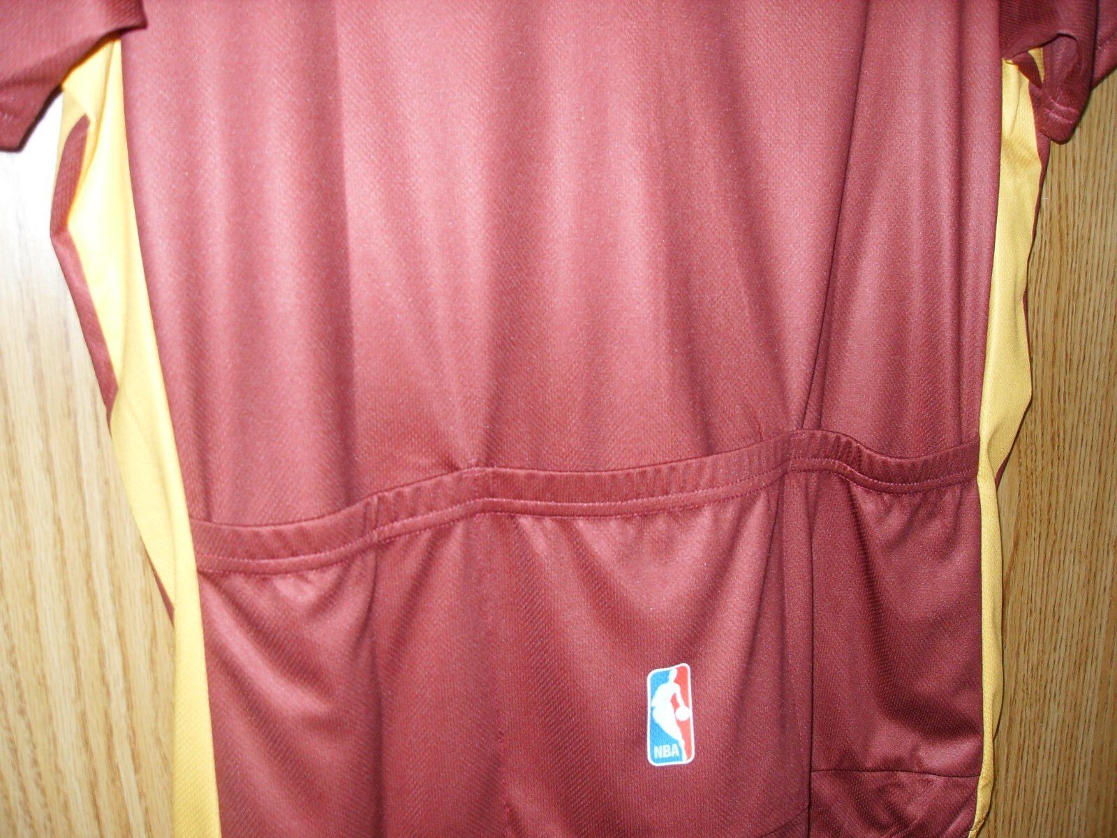 NWT Women’s VOmax CLEVELAND CAVALIERS Cavs Short Sleeve Bike Cycling Jersey XL