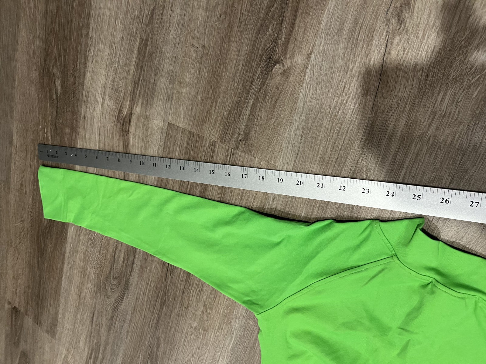 Velaura Zip Up Womens Medium Green slim fit high neck crop countour enhanced fit
