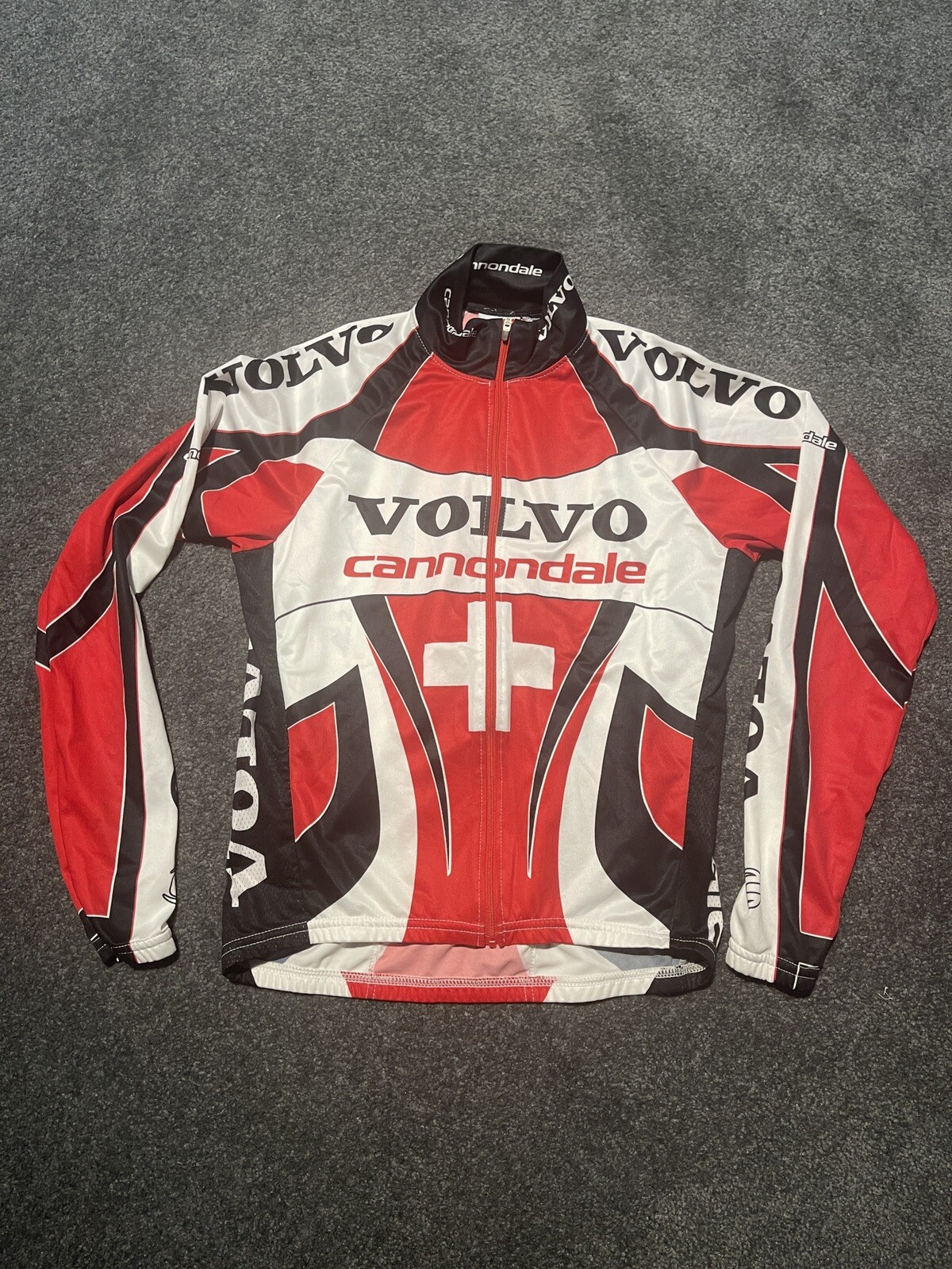 VOLVO CANNONDALE LONGSLEEVE SWISS CHAMPION JERSEY RARE LIKE NEW