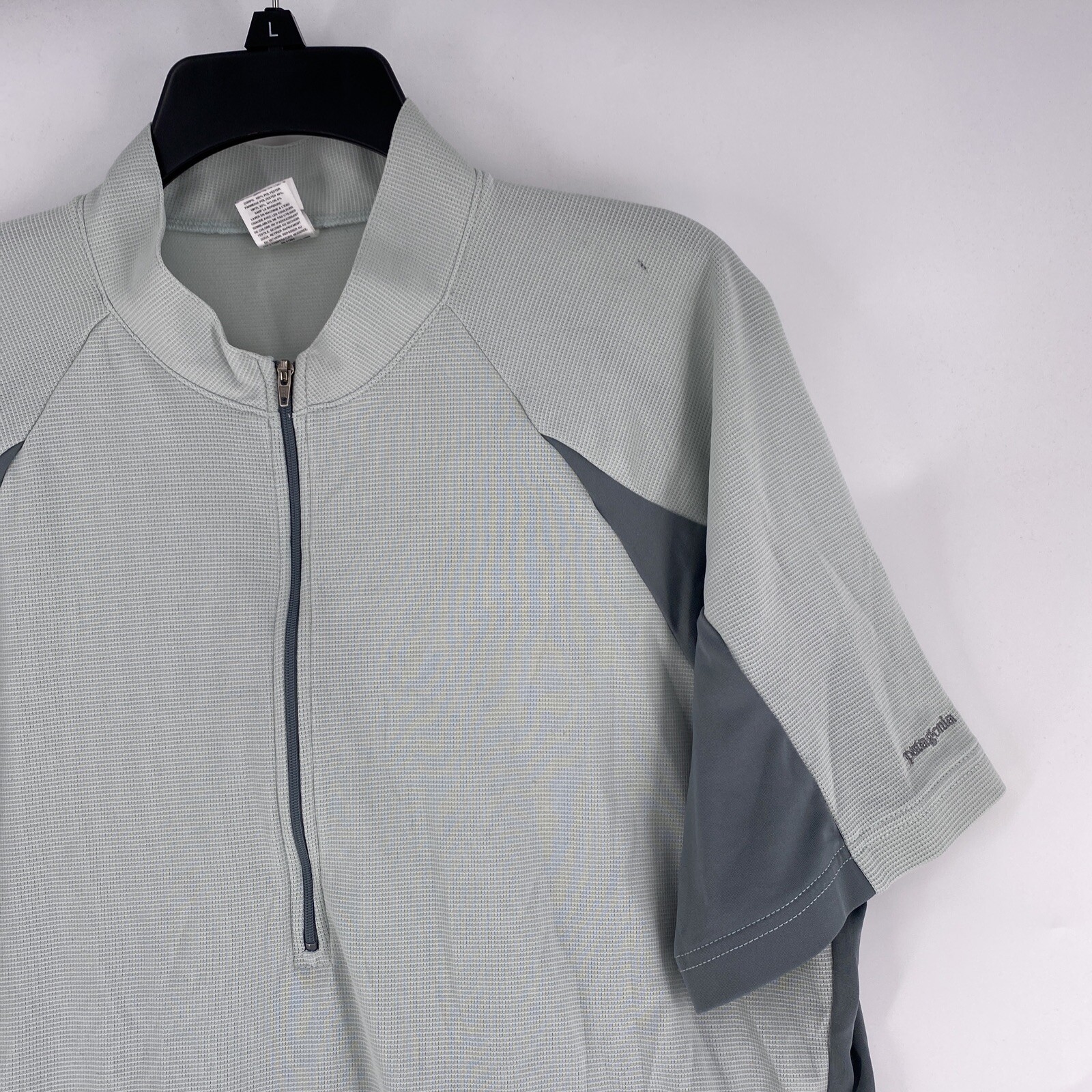 Patagonia Women’s Size XL Short Sleeve 1/2 Zip Cycling Jersey