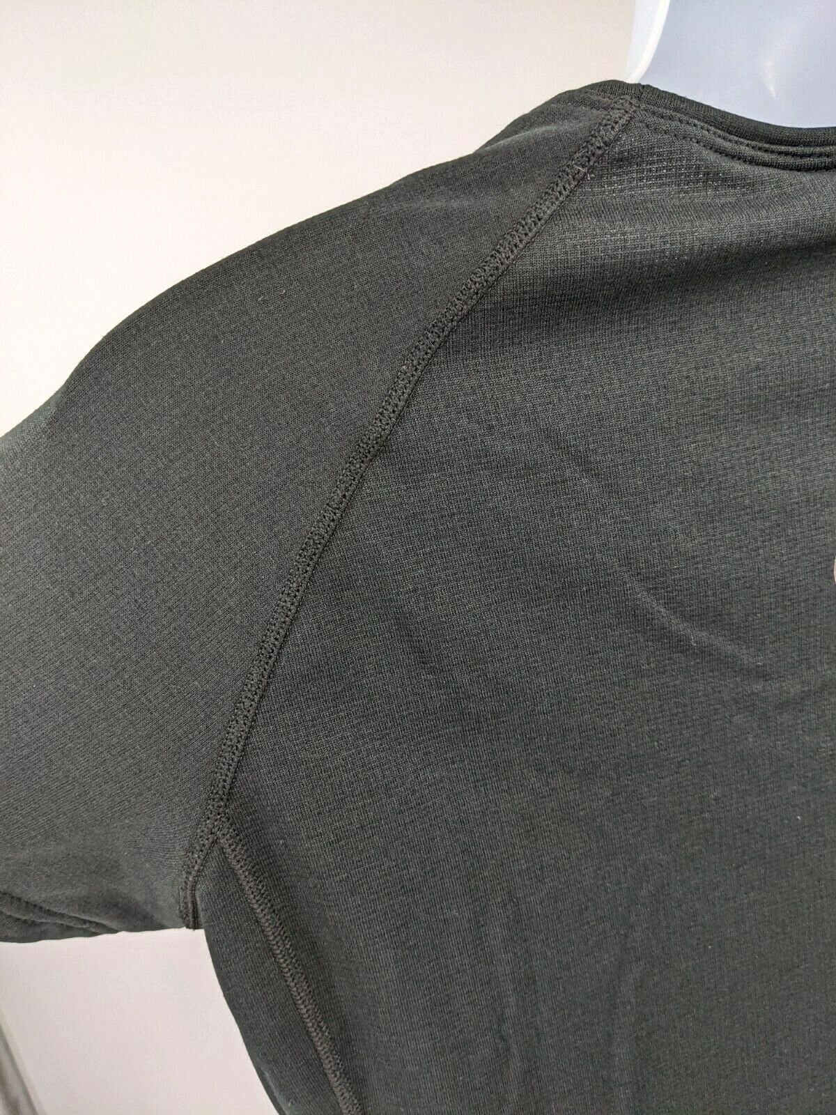 New Polartec C2 Black Base Layer Wool Short Sleeve Top Mens XL Performance