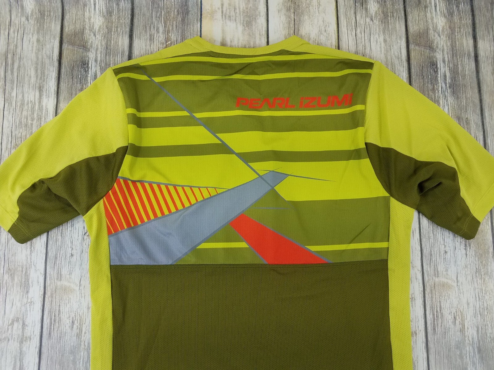 Pearl Izumi Cycling Shirt Mens Size M Green Polyester Stretch Pullover Active