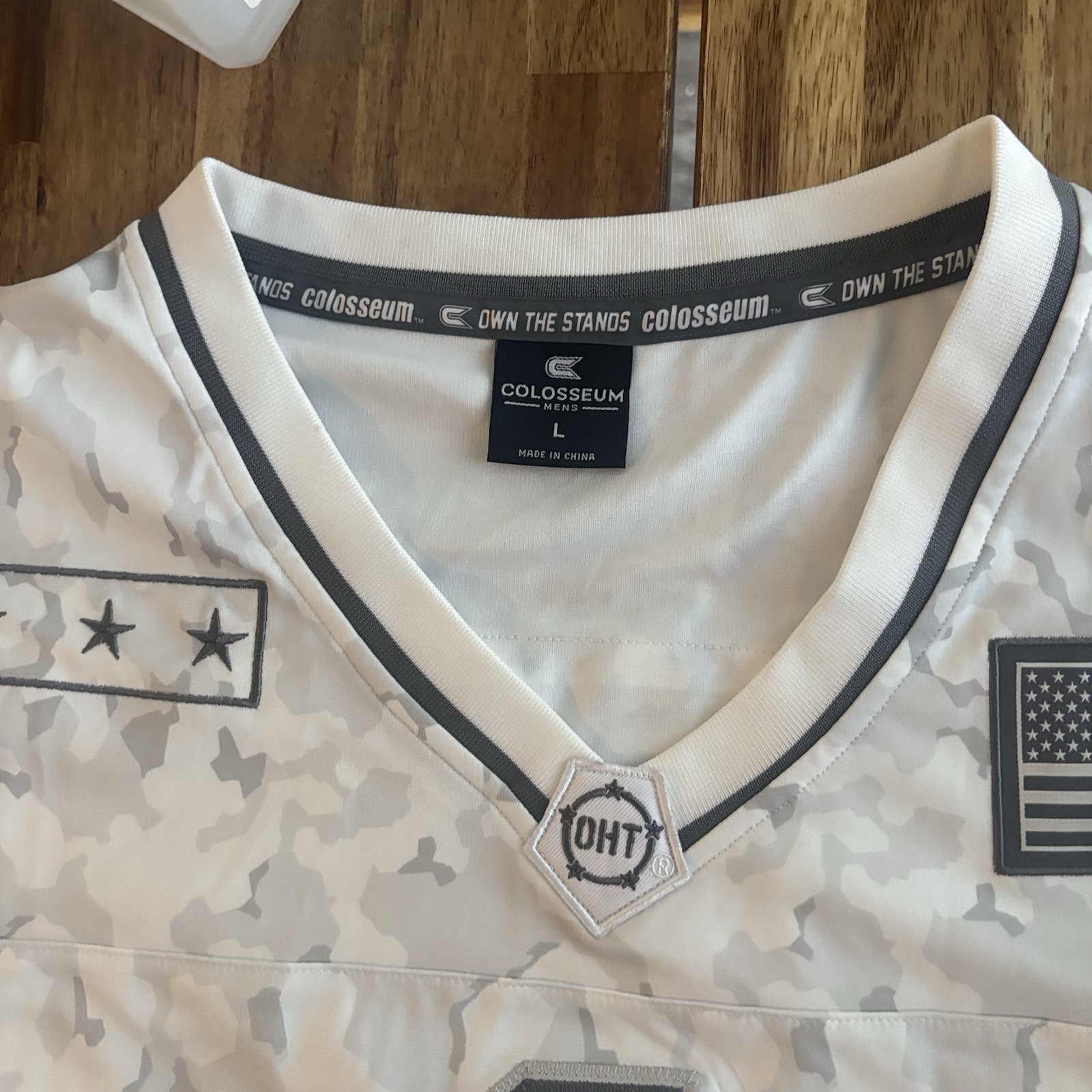 Colosseum Athletics Navy #1 Men’s Jersey Size L American Flag Athletic Sport NWT
