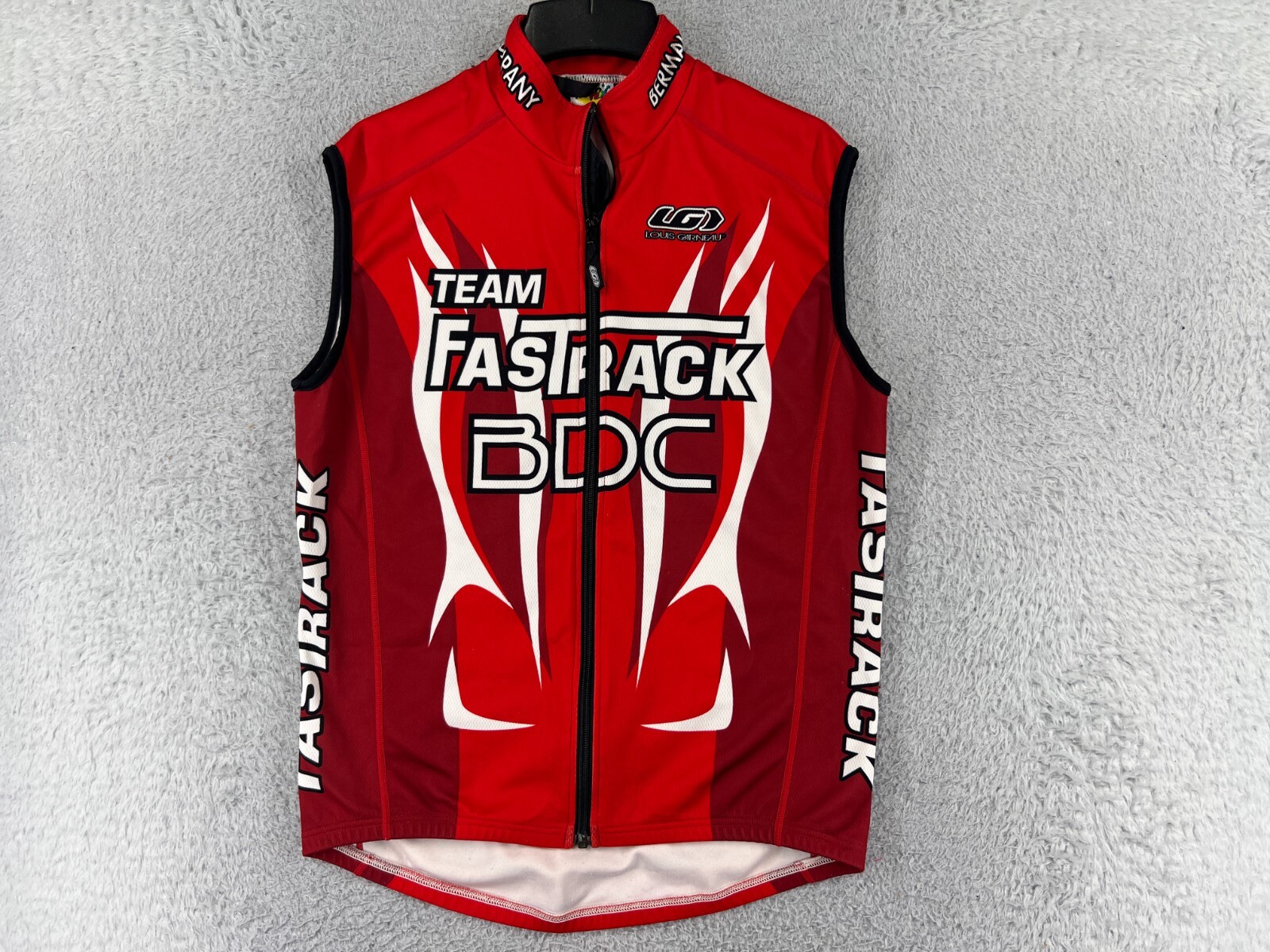 Louis Garneau Cycling Jersey Adult Medium Red Sleeveless Full Zip 100% Polyester