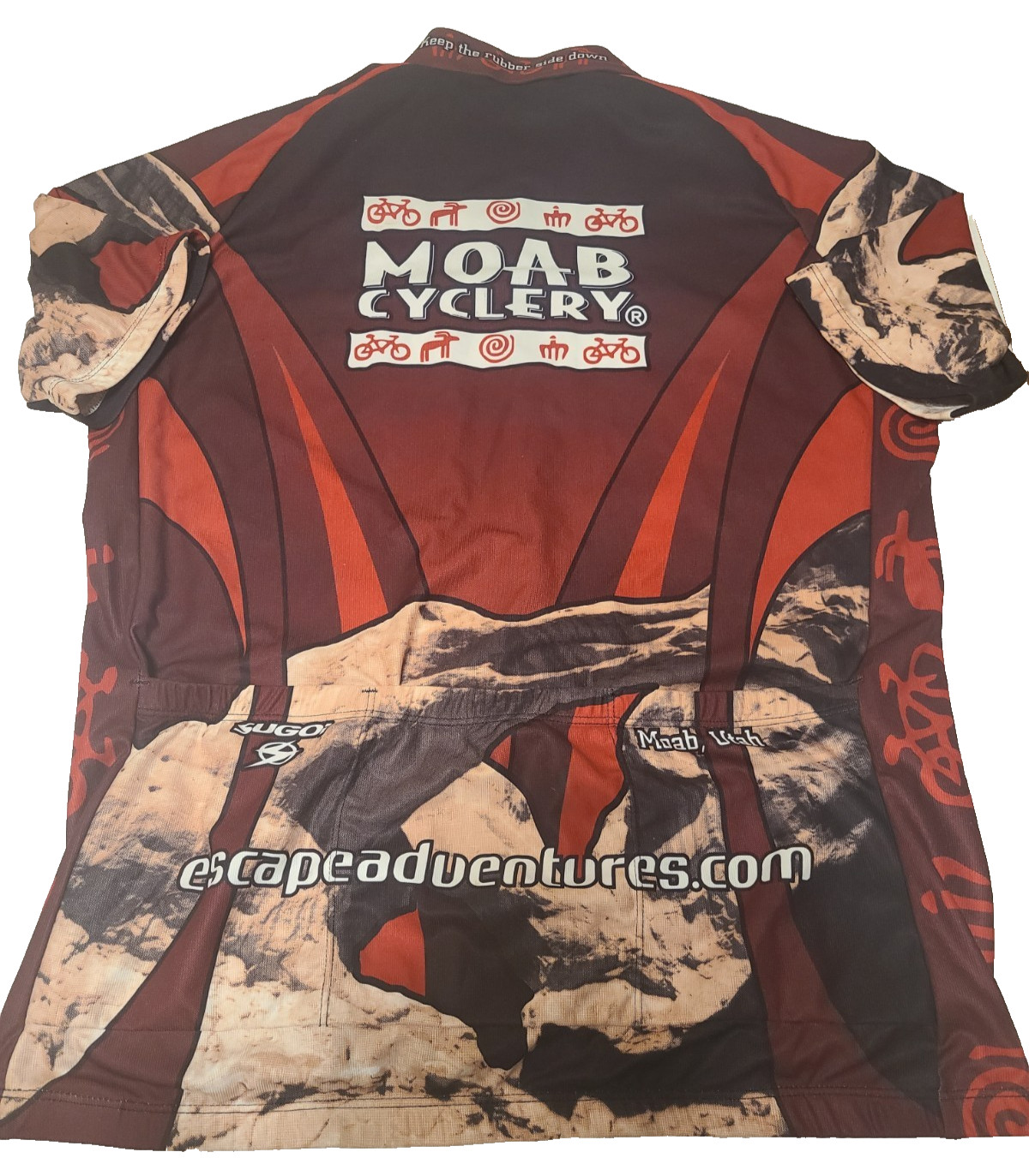 SUGOI Moab Cyclery Short Sleeve Multi-Color 3/4 Zipper Cycling Jersey – Men XL