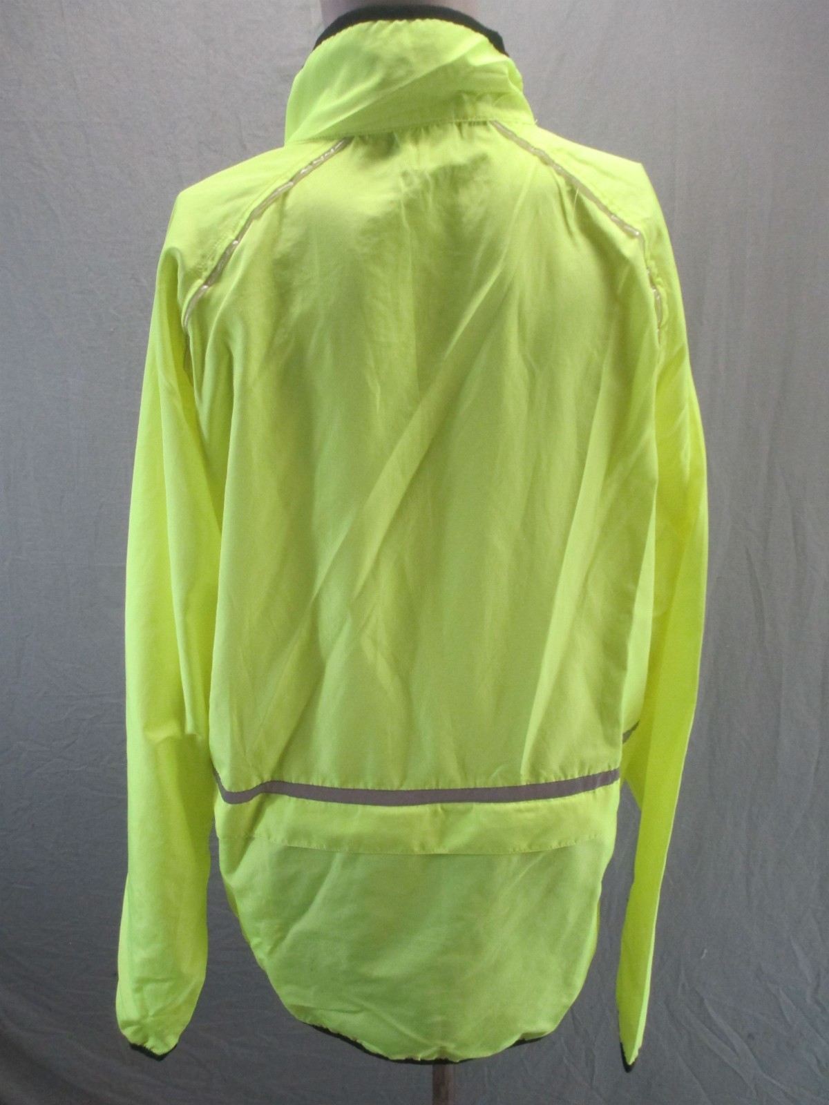 Performance Bike Size L Mens Cycling Pockets Full Zip Activewear Windbreaker 694