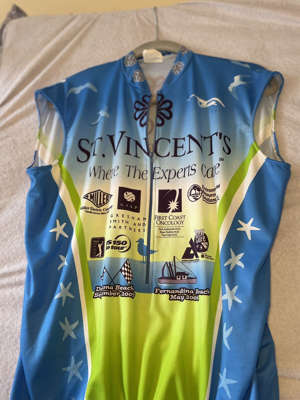 Vomax Cycling Jersey Men SZ LARGE multicolor graphic sleeveless 3/4 zip pullover