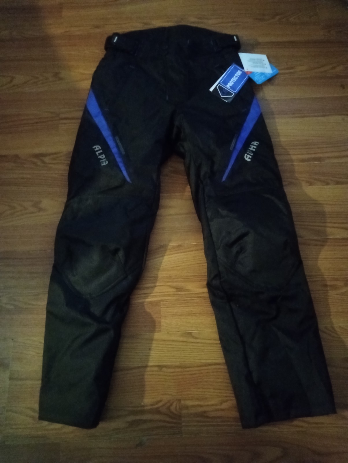 Alpha Cycle Gear – Padded Pants – Hi Vis Armor Sport Size 30 Waist