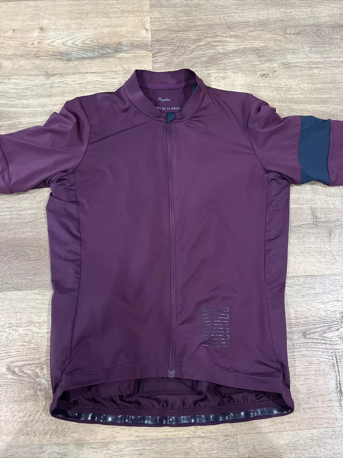 USED PLUM RAPHA PRO TEAM TRAINING SHORT SLEEVE CYCLING JERSEY MEDIUM EXCELLENT!