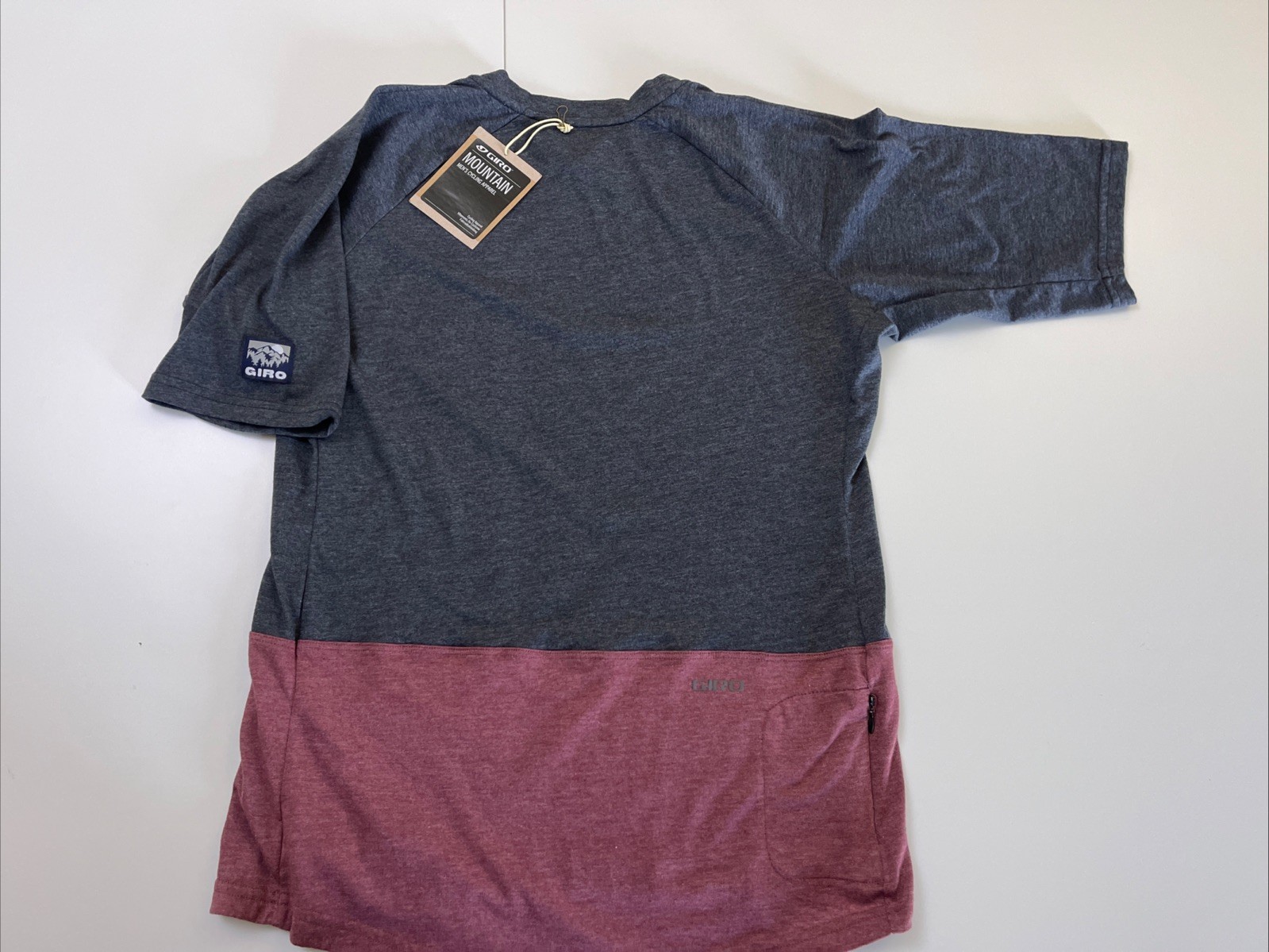 NWT Giro Mountain Bike Tshirt Men’s Medium Gray Maroon
