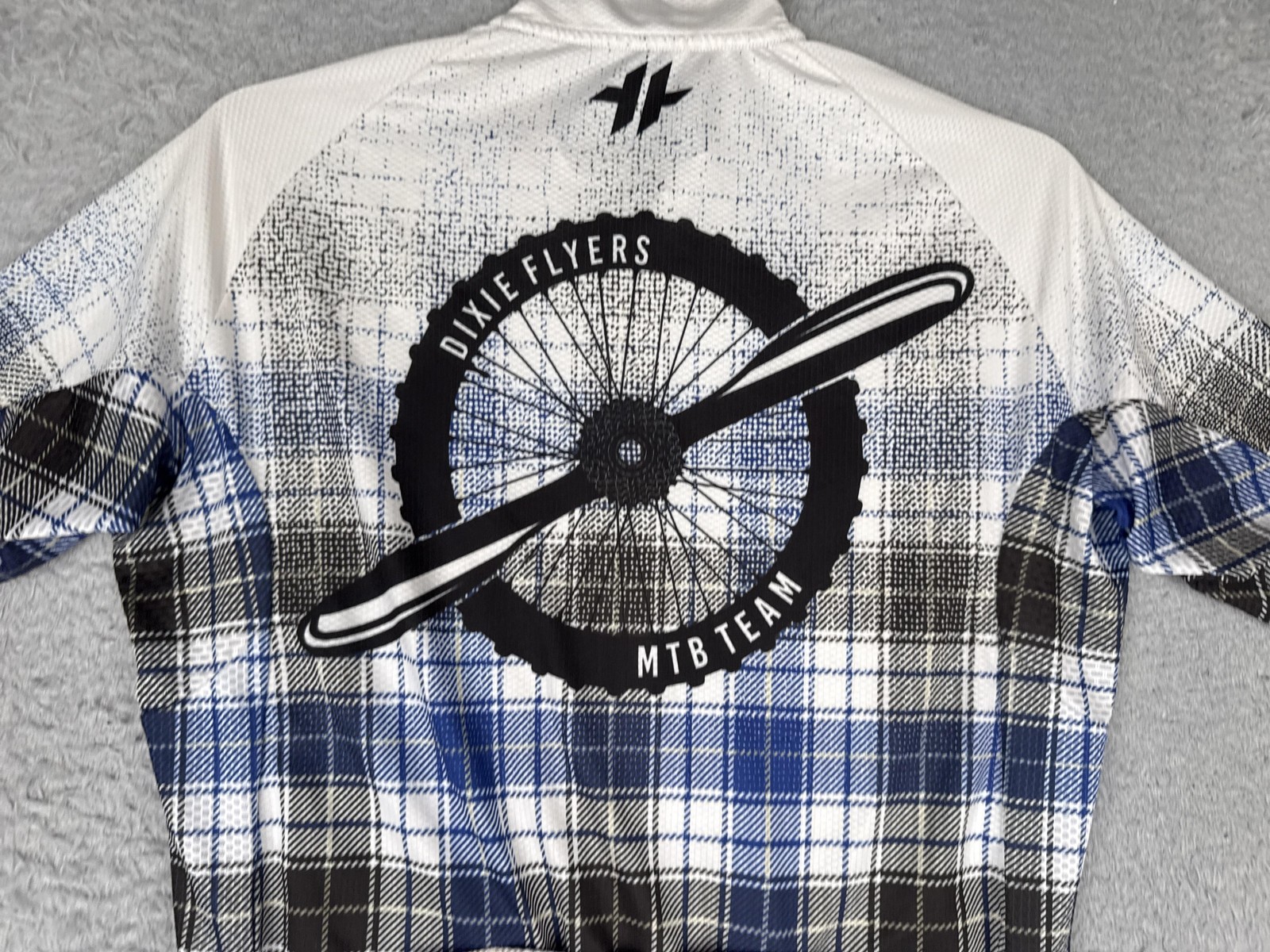 Hyperthreads Cycling Jersey Mens Medium Dixie Flyers Blue Plaid 1/4 Zip Pockets