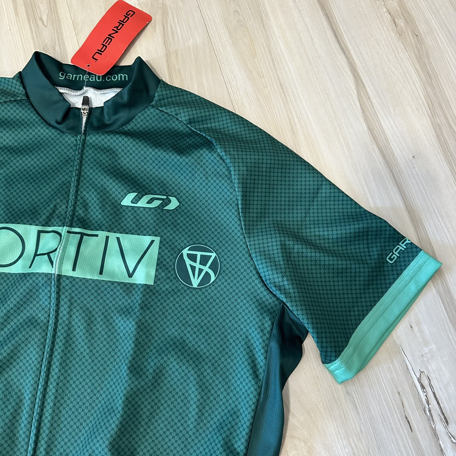 NWT! Men’s XXS LOUIS GARNEAU Full Zip Short Sleeve Cycling Sportiv Jersey Green