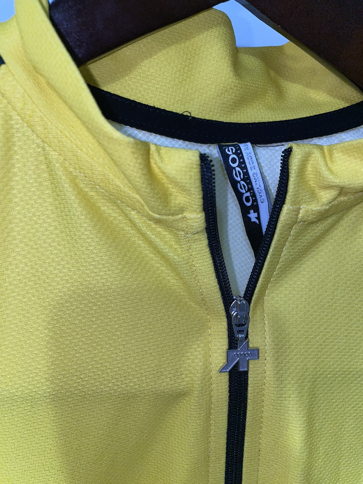 ASSOS SHORT SLEEVE FULL ZIP CYCLING JERSEY YELLOW LARGE