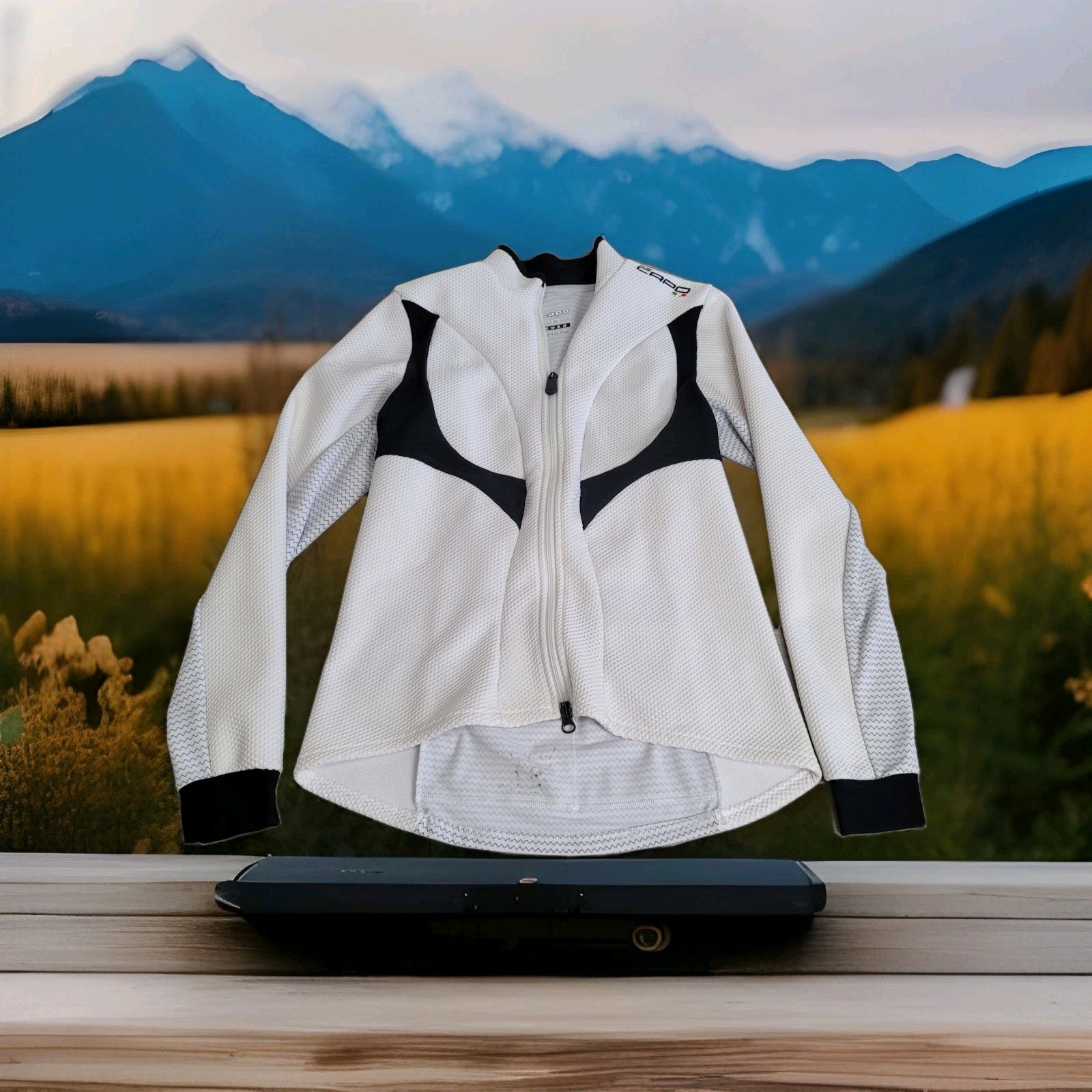Capo Long Sleeve Cycling Jersey Jacket Women’s Small Made in Italy (READ-size)