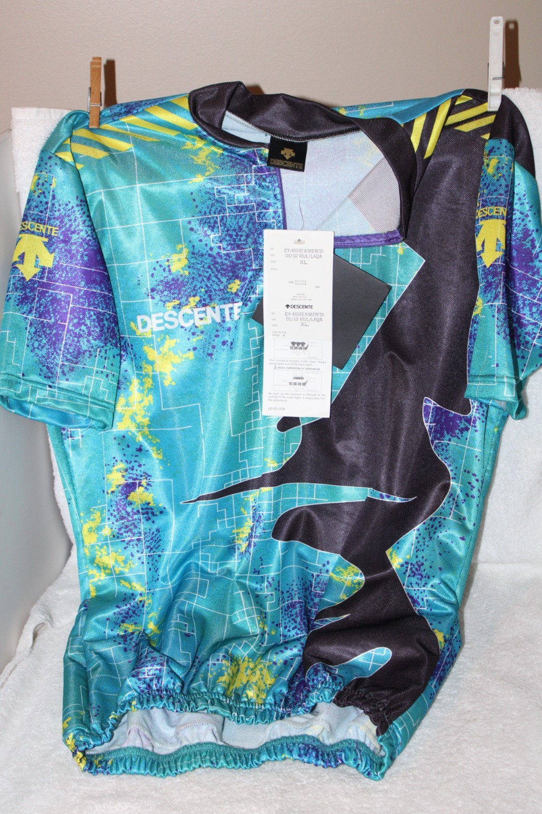 Descente Cycling Jersey Adult XLPolyester, NWT, FREE SHIP