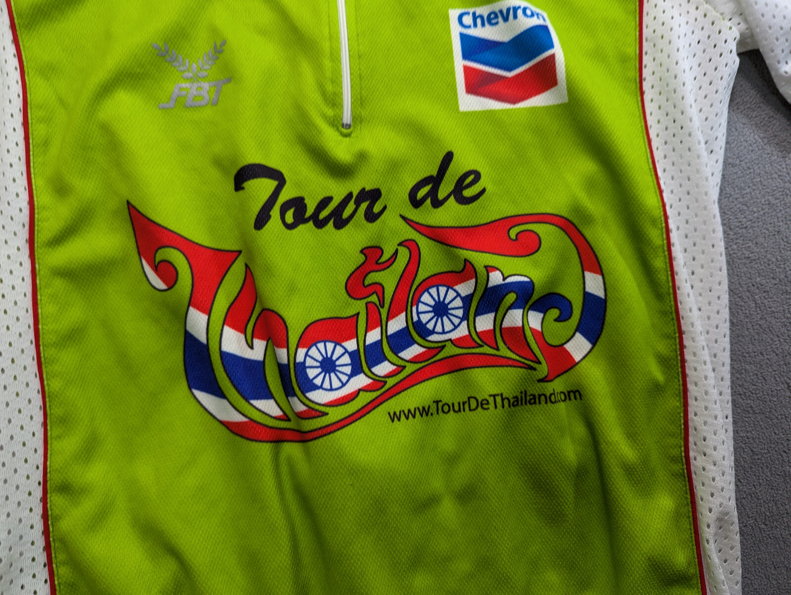 FBT Tour de Thailand mens size XL green cycling shirt