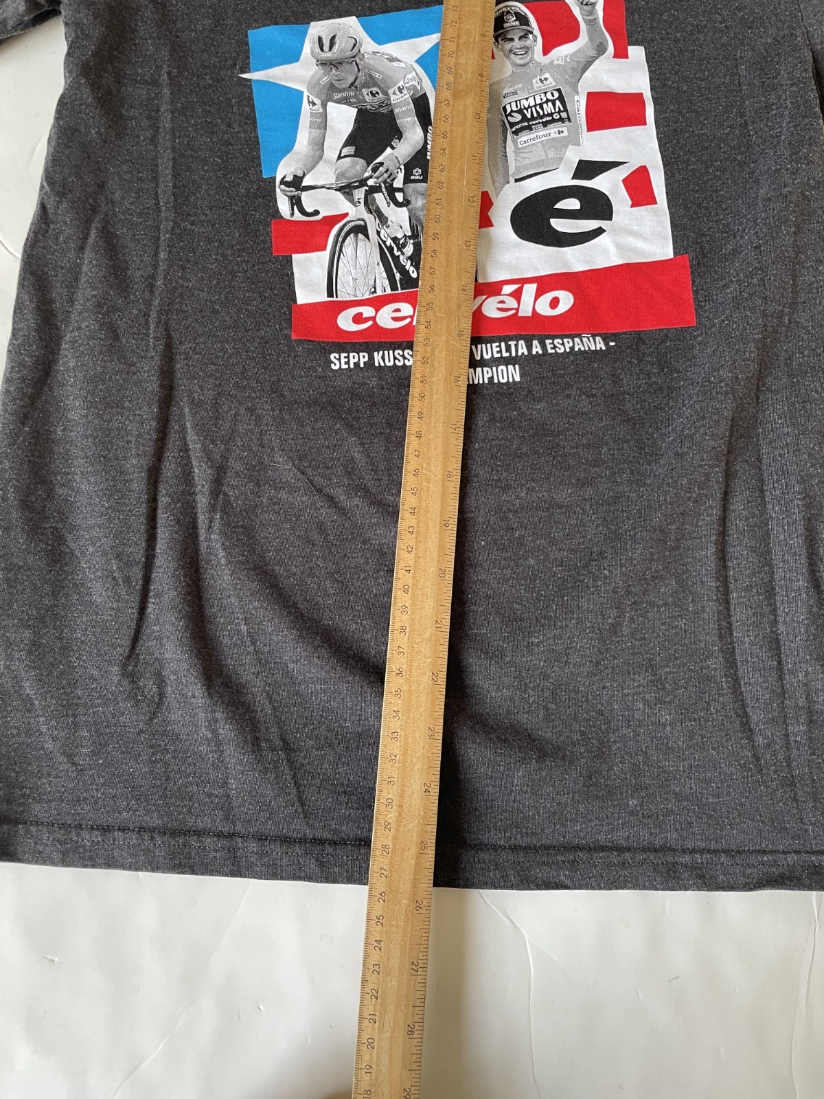 Cervelo Sepp Kuss 2023 Vuelta a España Champion T-shirt Size Small Gray