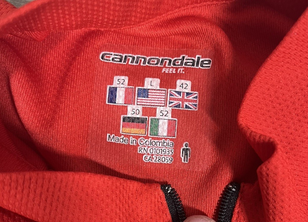 Cannondale Red w/ Black Accents Cycling Jersey Size Large 1275