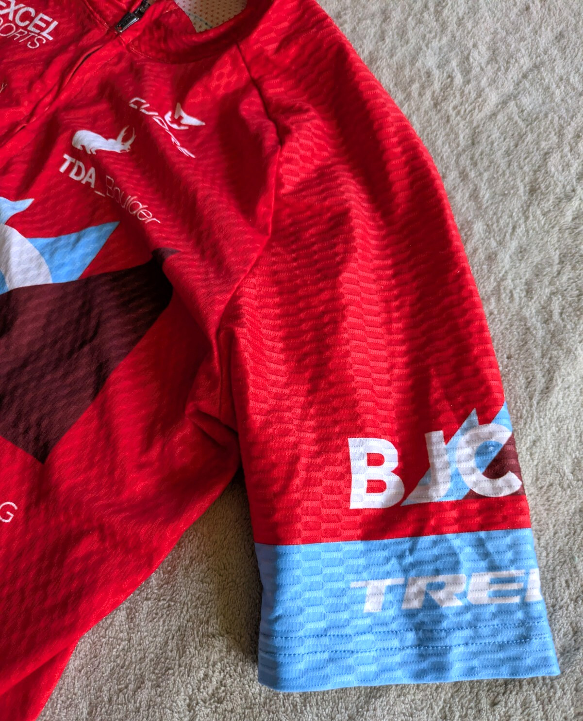 CUORE Cycling Jersey Womens Small Race Cut Trek Red Blue