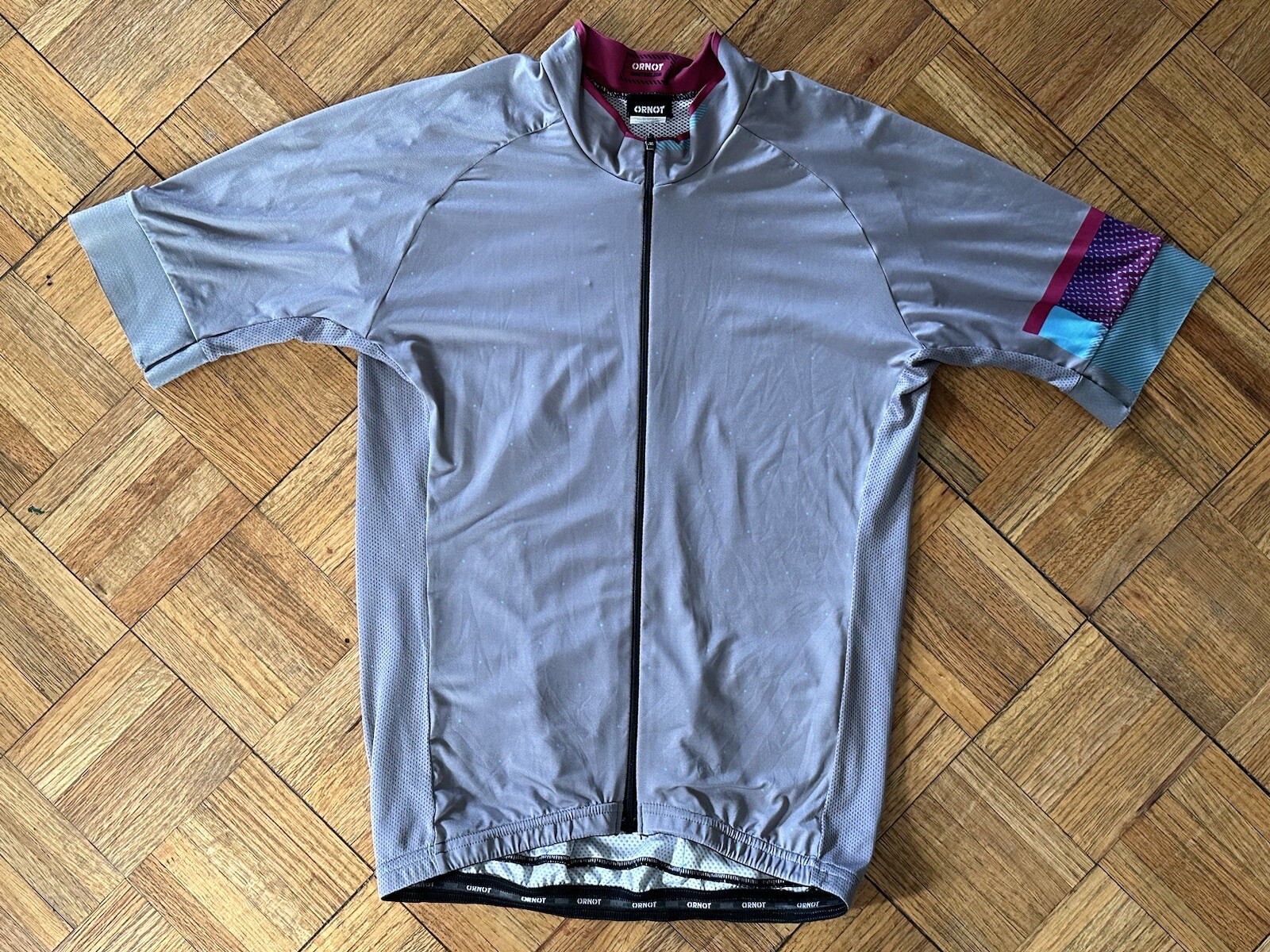 Ornot Cycling Jersey Short Sleeve Gray Polka Dots Men’s Small Women’s Medium