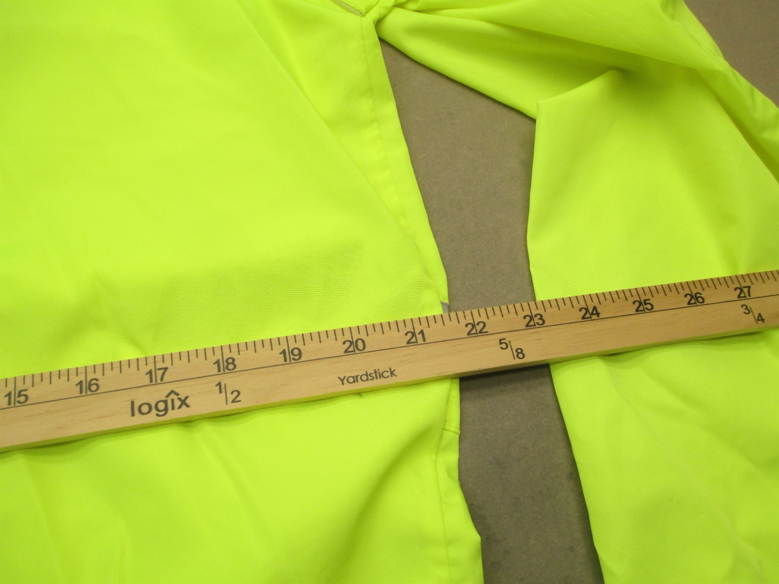 Performance Bike Size L Mens Cycling Pockets Full Zip Activewear Windbreaker 694