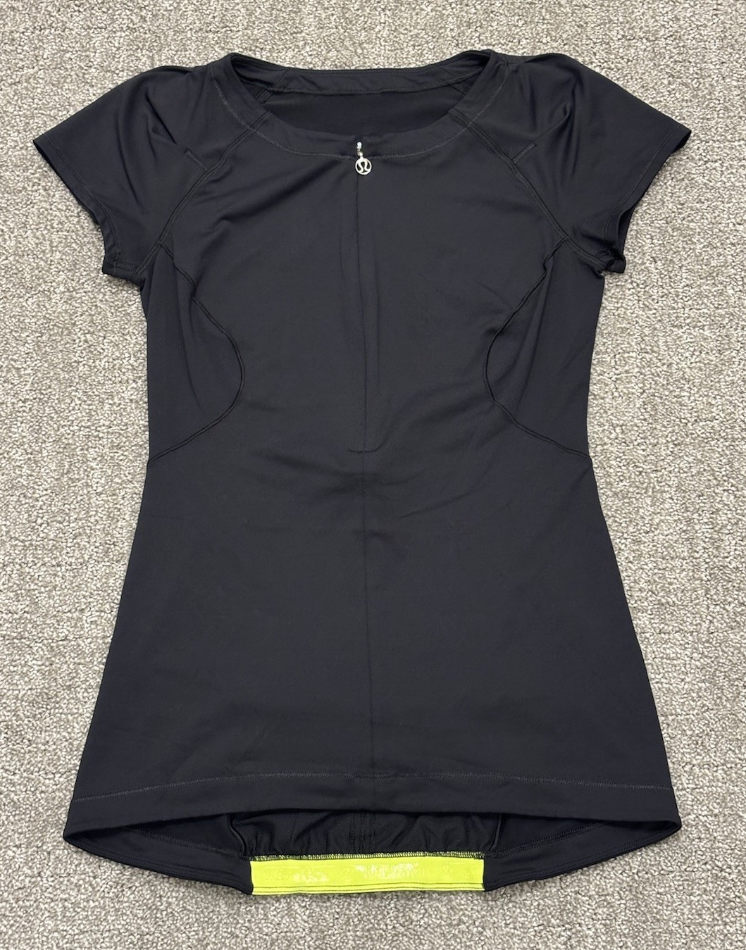 Lululemon Presta Cycling Jersey Athletic 1/2 Zip Back Pockets Black Women’s 6