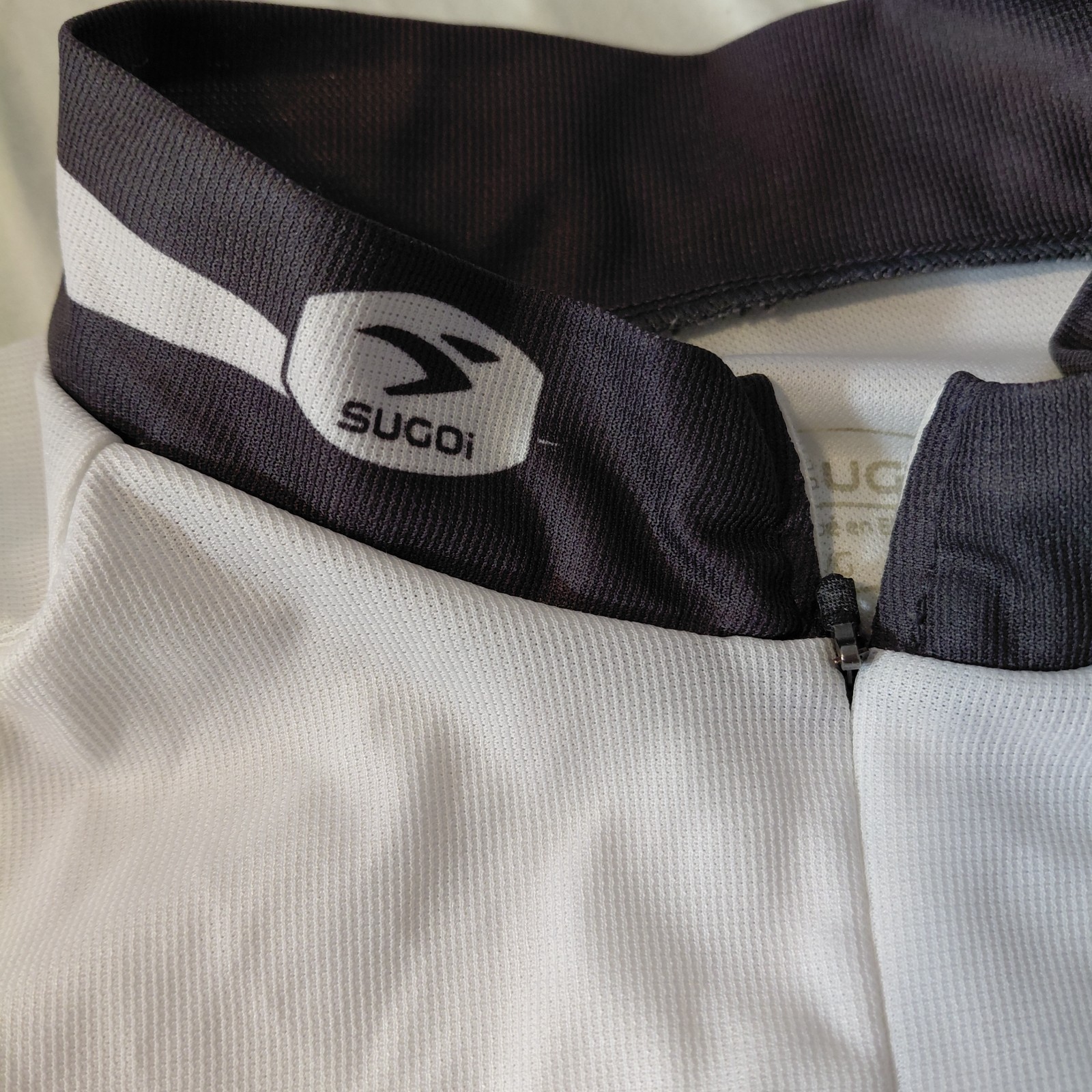 Sugoi Cycling Jersey Mens Large Short Sleeve Mock Neck 1/2 Zip Top Shirt white