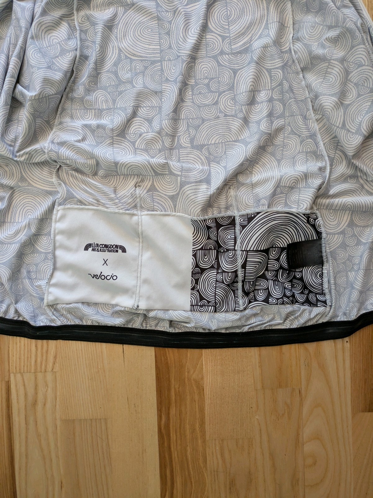 Velocio Lisa Congdon X SE Short Sleeve Cycling Jersey Men White/Blk Gravel