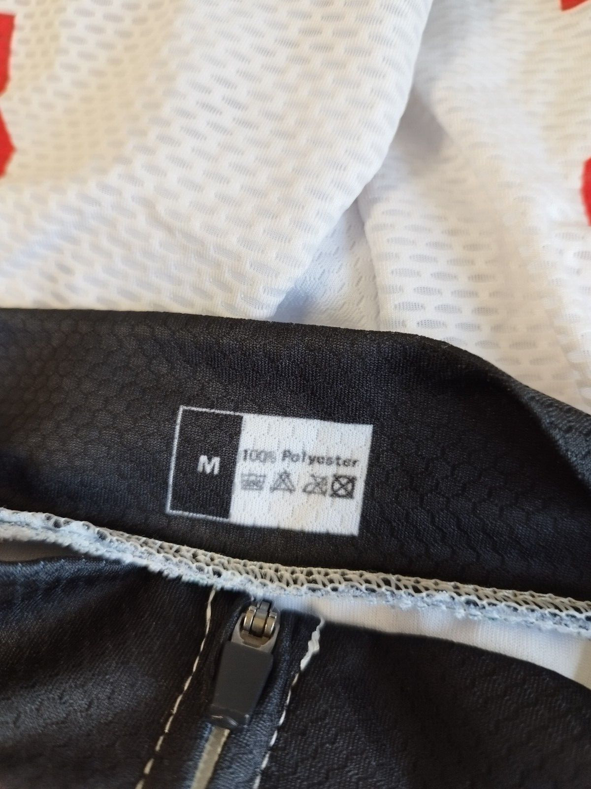 Sz M adult Peugeot Michelin Shell cycling jersey