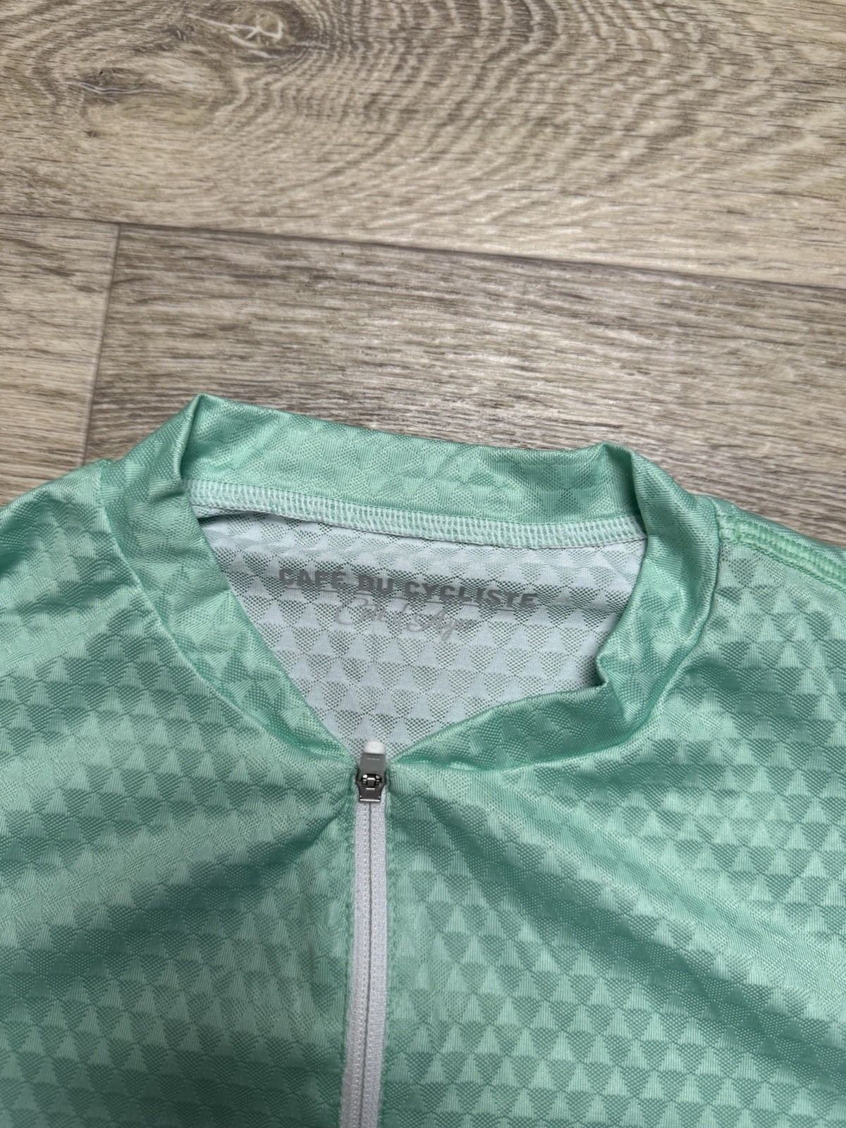Cafe du Cycliste Micheline Man Cycling Jersey Size M Neo Mint Green Full Zip