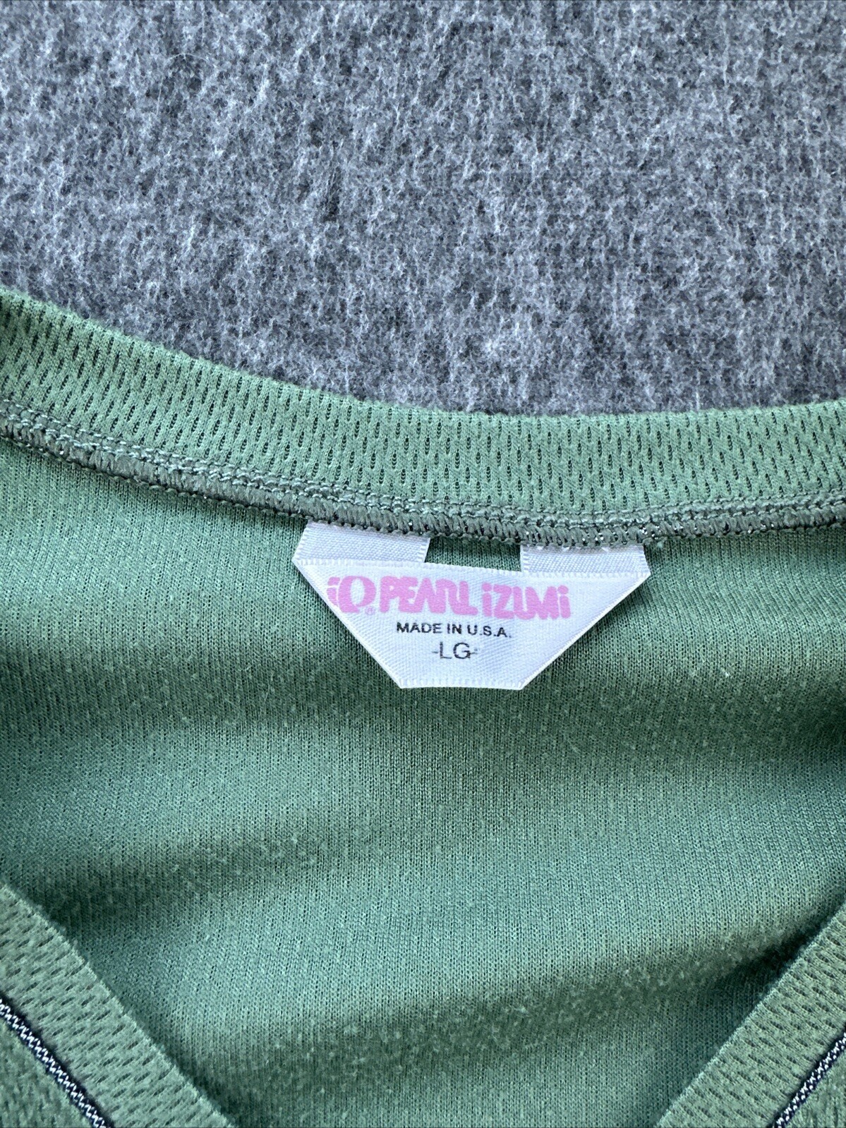 Pearl Izumi Cycling Shirt Womens Large Green V-Neck Zip Pocket Long Sleeve
