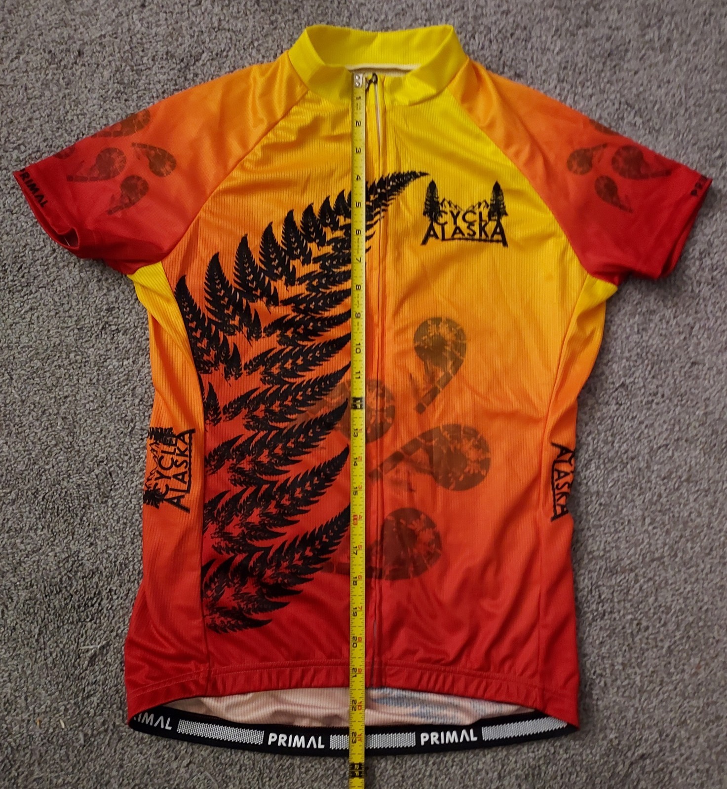 Primal Cycle Alaska Women’s Race Cut Jersey Medium 3 Pockets
