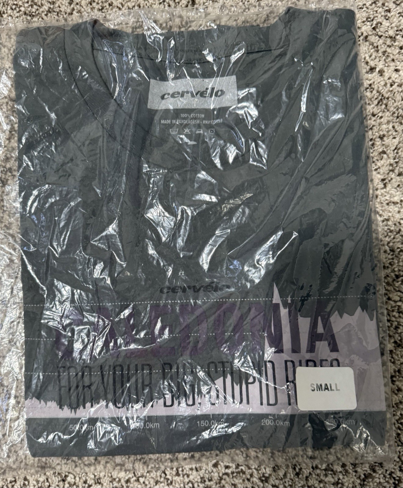 Cervelo Bicycles Sepp Kuss La Vuelta & Caledonia T Shirts Size Small
