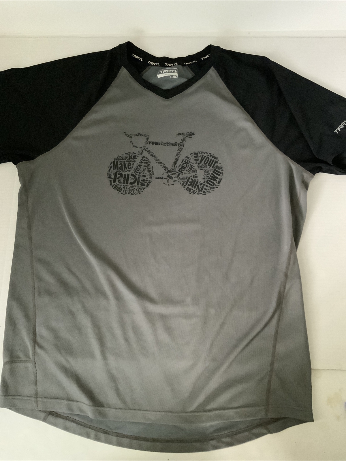 TRAYL Cycling Bicycle Trail Bike Shirt Mens XXL ( measures XL ) Rear Pocket