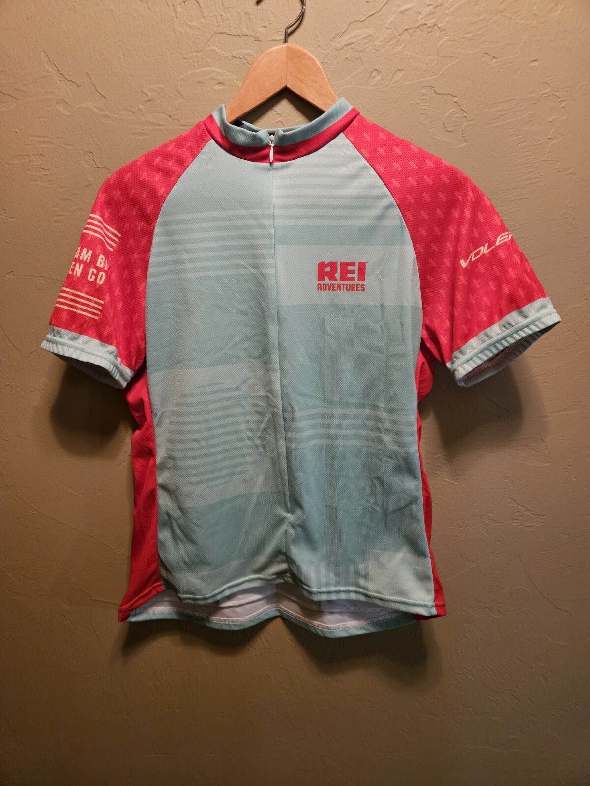 Voler Cycling Jersey Women’s Large Green Red REI Adventures Pockets Bike