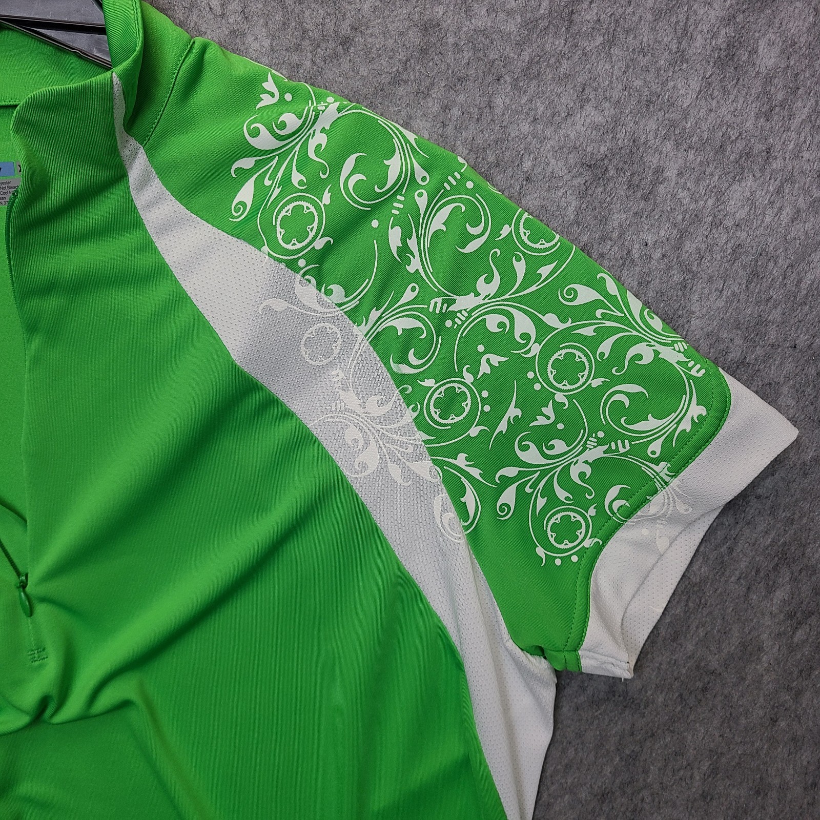 Novara Cycling Jersey 1/4 Zip Womens XL Green SS Bike 2 Back Pockets W/ Zip PKT