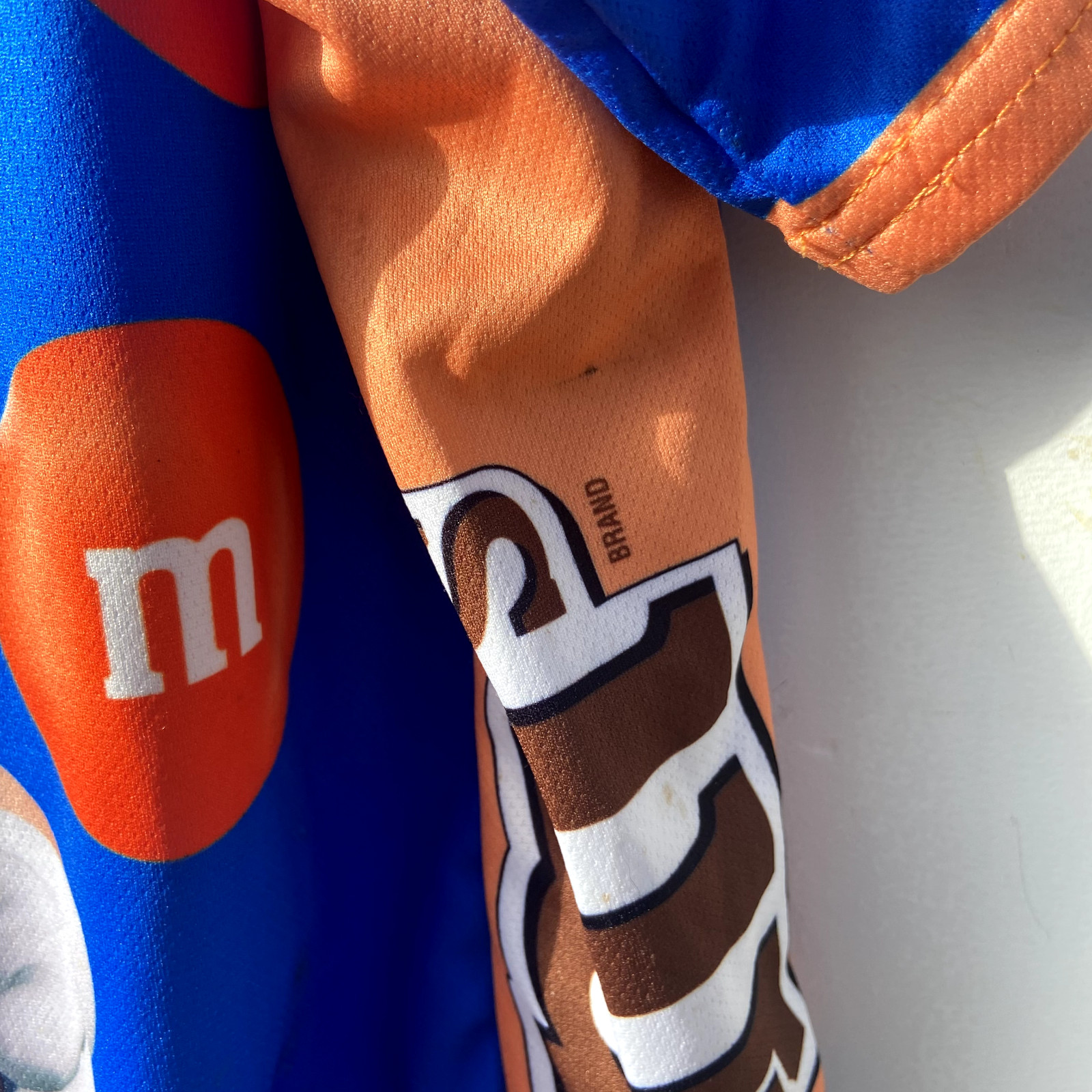 V Gear Mens Club Cut Large L M&M’s Pretzel Blue Orange Pockets 4″ Zip