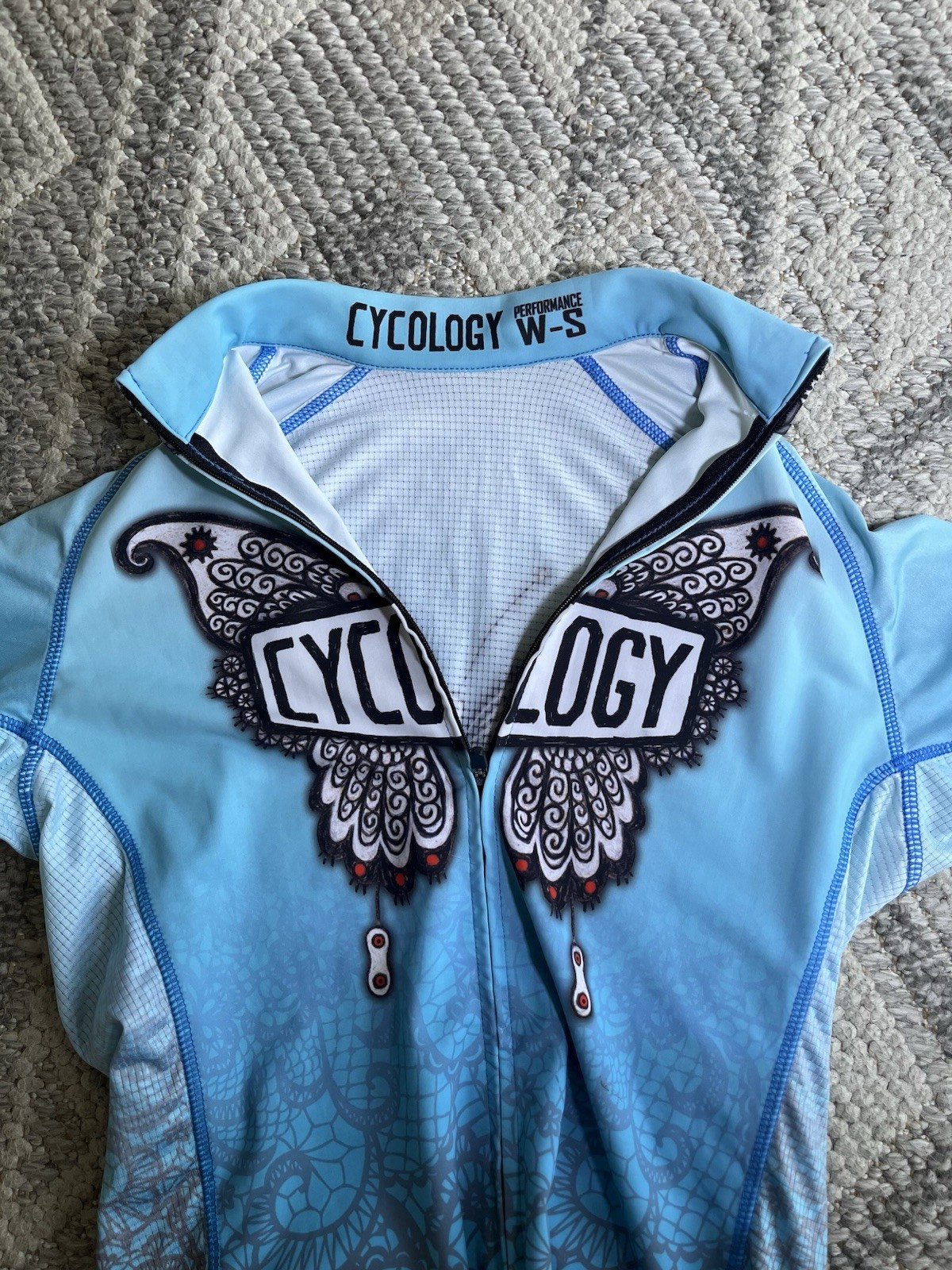 Cycology cycle jersey Women’s Small W-S High Neck Short Sleeve Full Zip Blue