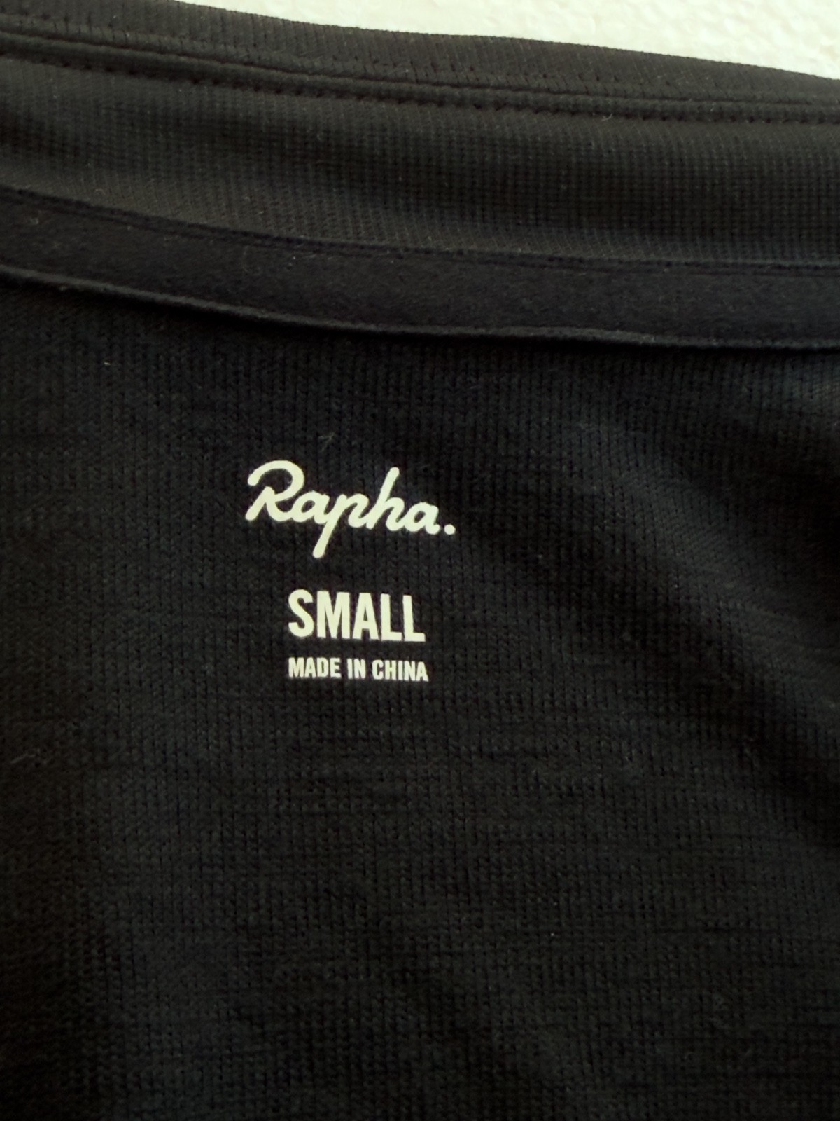 Sleek Mens Rapha Classic Jersey II Wool Blend Sz Small Black w/ Pink