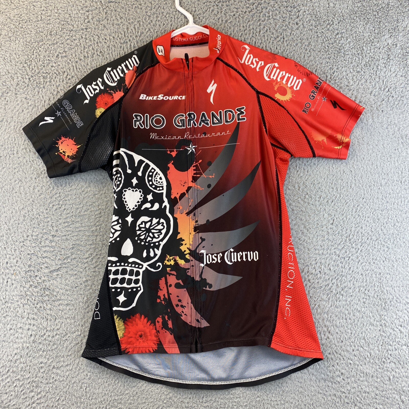 Men’s Sugoi Cycling Jersey Size L LOOSE Waist Band / 83-15