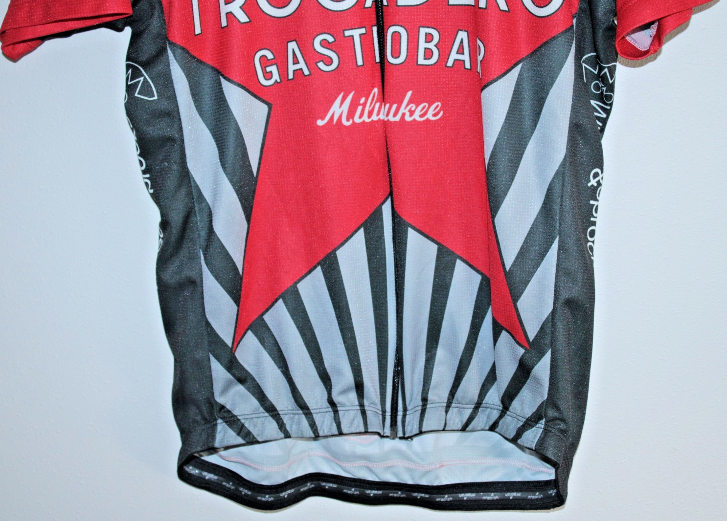 Mt Borah Pro Men’s Cycling Jersey 2XL Rear Pockets 46″ Chest 24/28″ T2B Racing ~