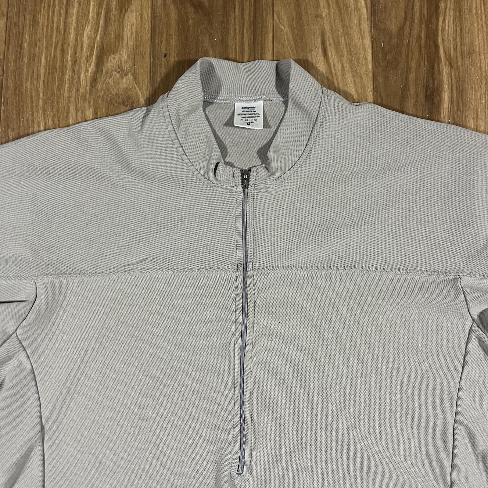 Patagonia Cycling Jersey Mens M Gray 1/4 Zip Bike Back Pockets Made In USA