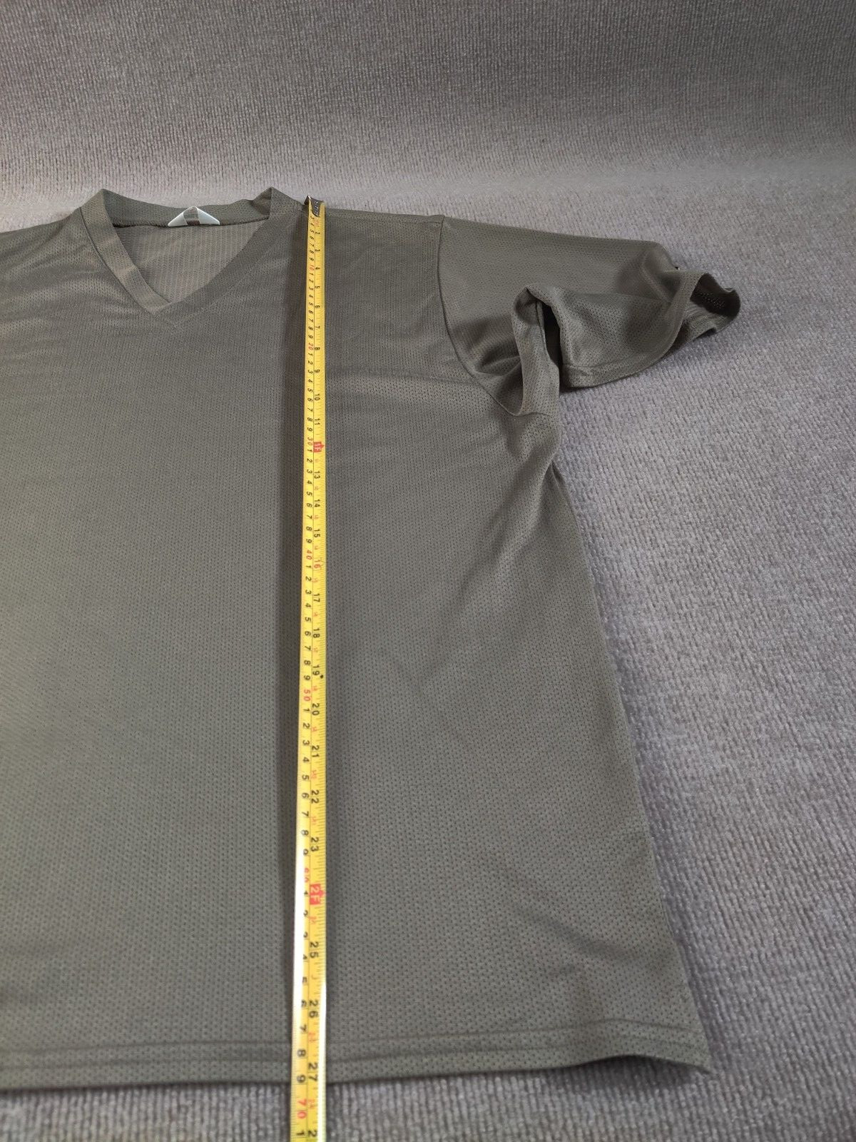 Pearl Izumi Cycling T-Shirt Men’s LG Spring 01 V-Neck S/S Brown? Gray? Made USA