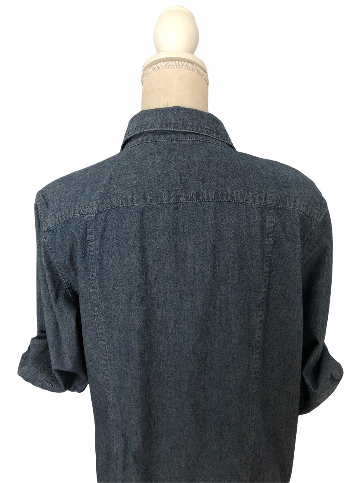 Croft & Barrow Woman Chambray Blue Button Down with 2 Pockets Front 3/4 Sleeve