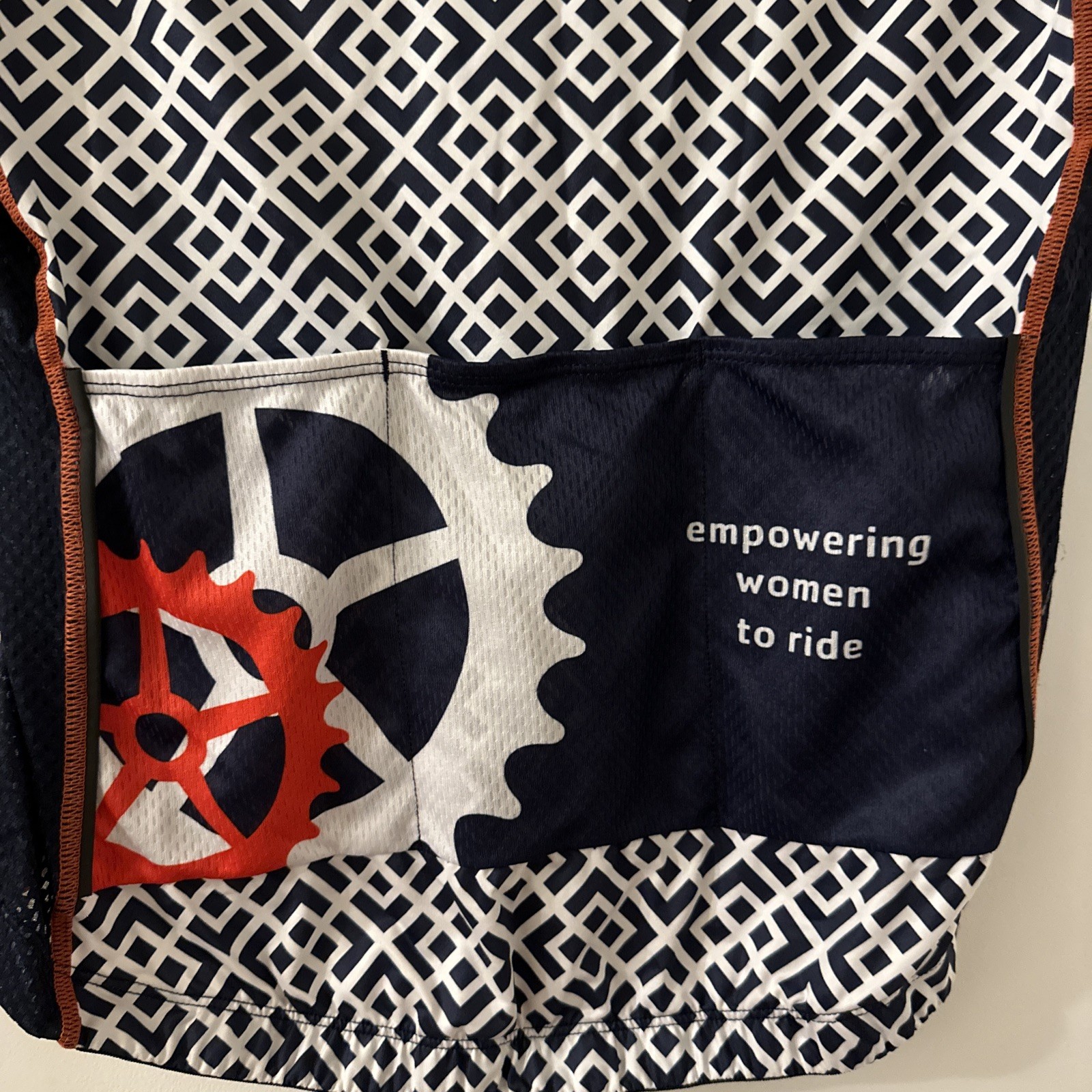 Hincapie Bike Women’s Size M Medium Cycling Jersey full zip. Pre Owned