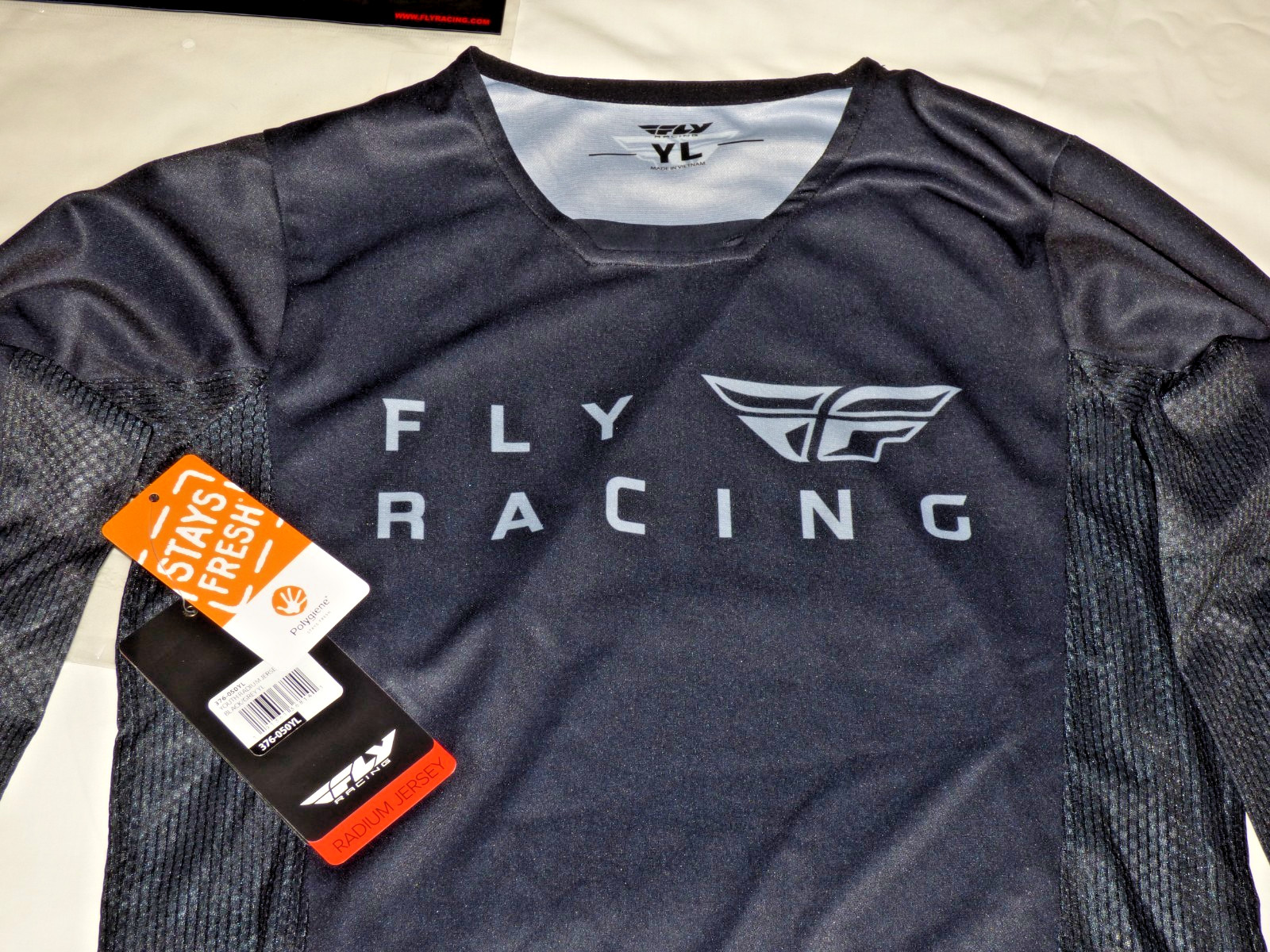 New FLY RACING Youth Large RADIUM Jersey BLACK Pro Fit NIP Bicycle Bike 376-050
