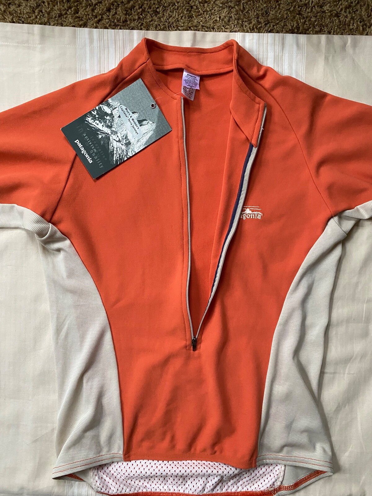 Vintage Patagonia Capilene Terra Salmon Colored Women’s Cycling Jersey Sz M NEW